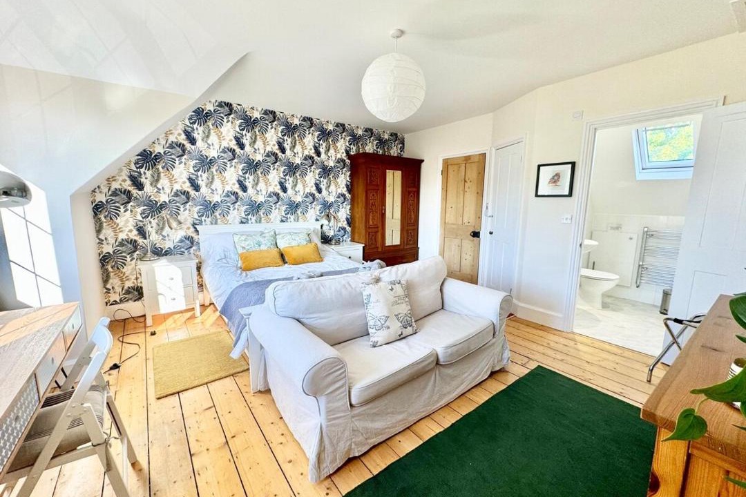 Photo of Bedroom in Summertown