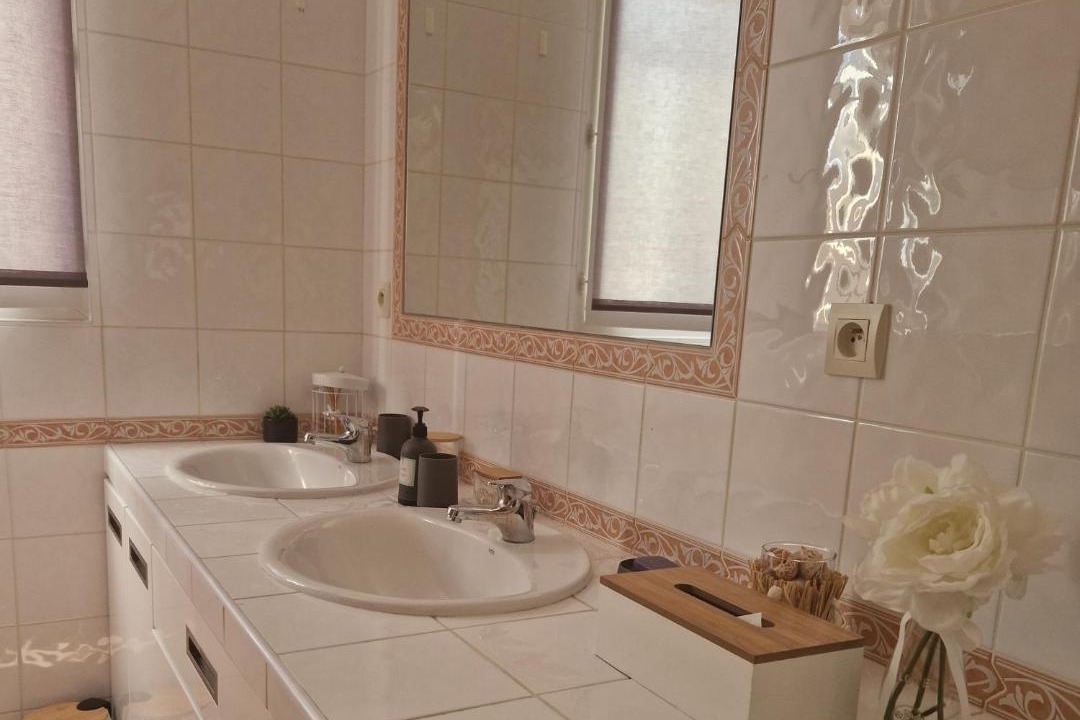 Photo of Bathroom in Saint-Thome
