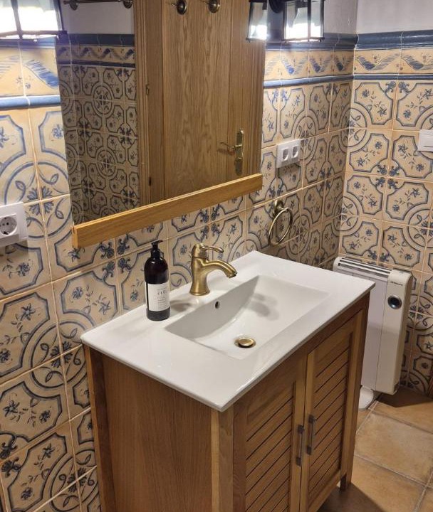 Photo of Bathroom in Alquezar