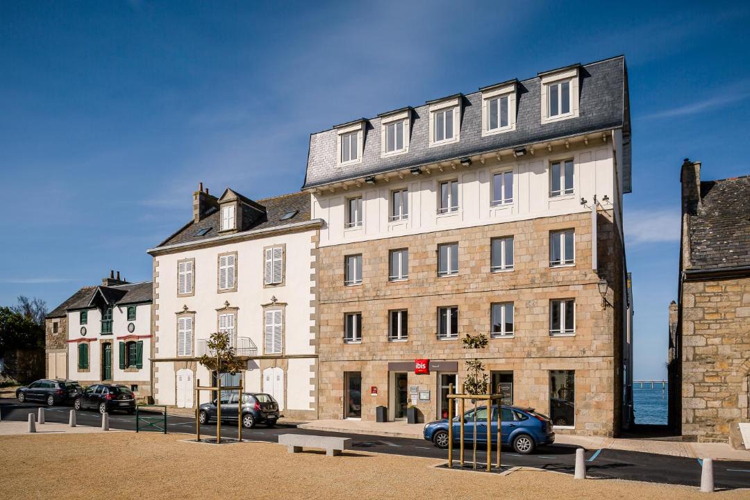 Photo of Buildings in Roscoff