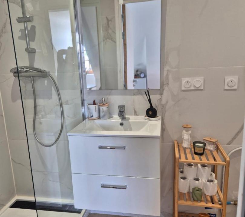 Photo of Bathroom in Antrain