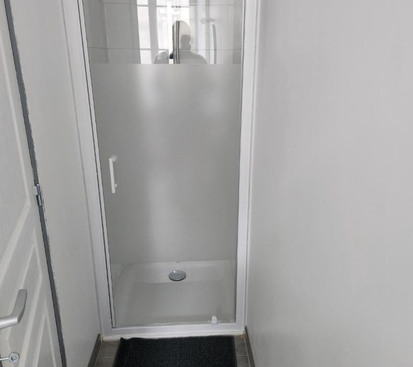 Photo of Bathroom in Avallon