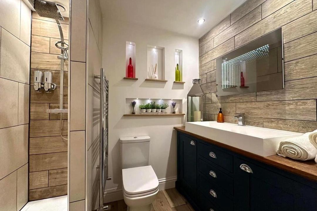 Photo of Bathroom in Caerleon