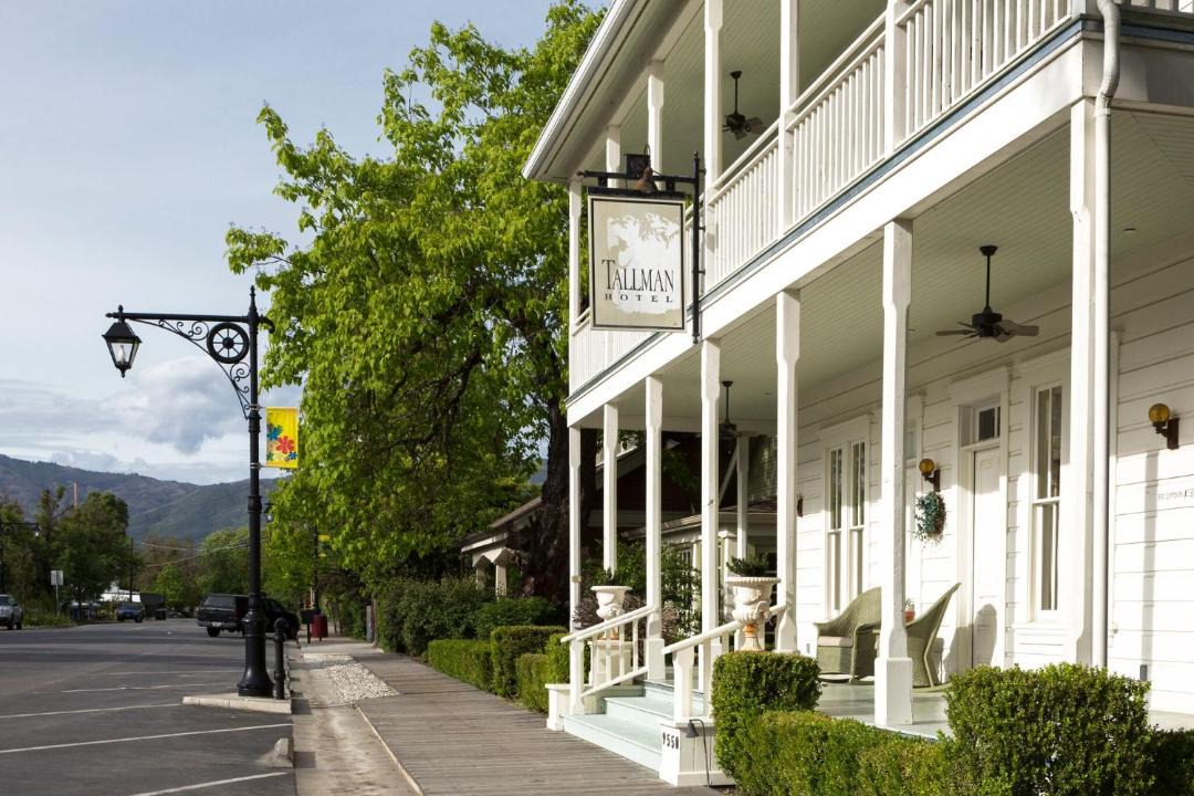 Photo of Others in Upper Lake