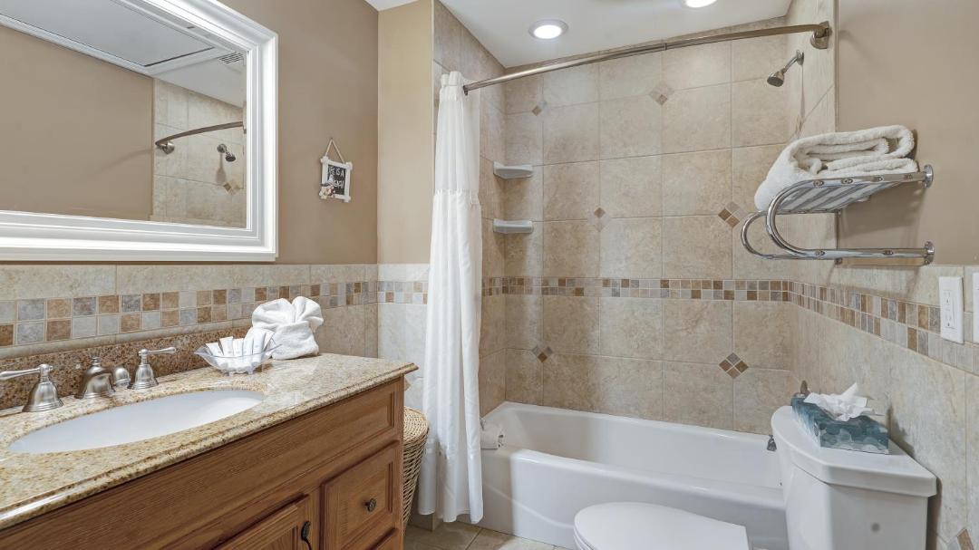 Photo of Bathroom in Amagansett
