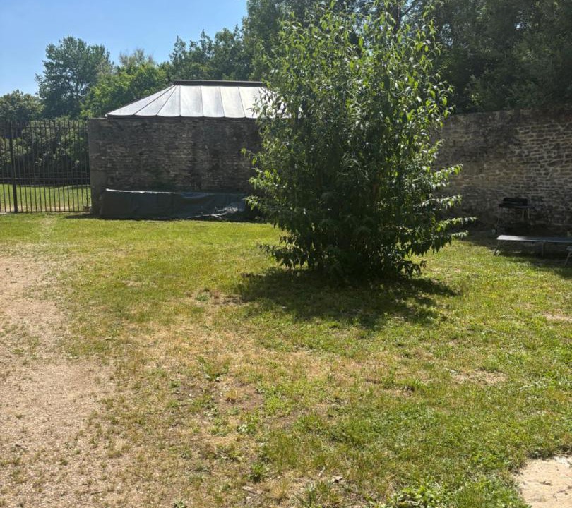 Photo of Others in LIsle-sur-Serein