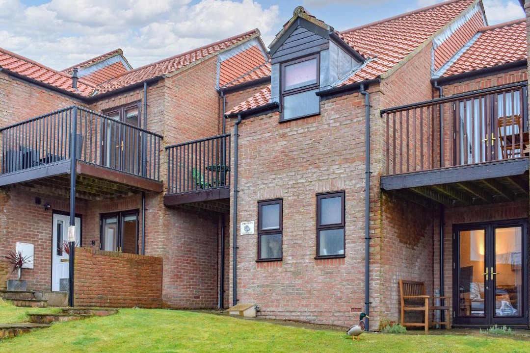 Photo of Others in Ruswarp