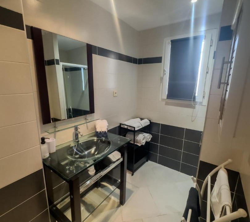Photo of Bathroom in Mireval