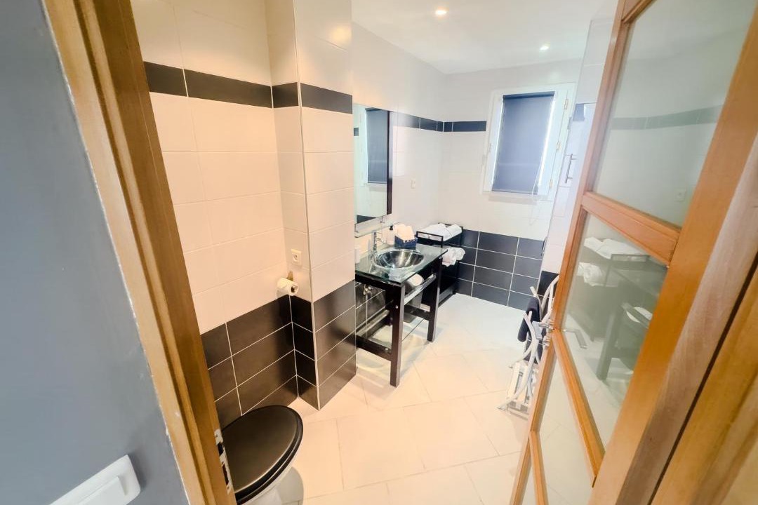 Photo of Bathroom in Mireval