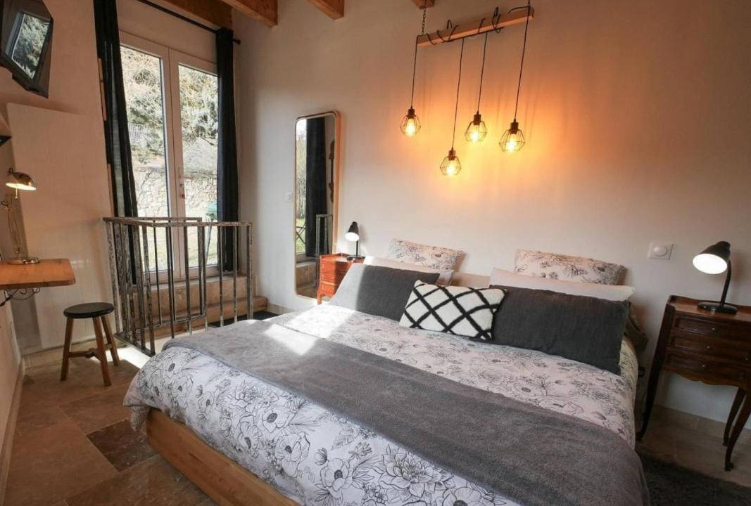 Photo of Bedroom in Aspres-sur-Buech