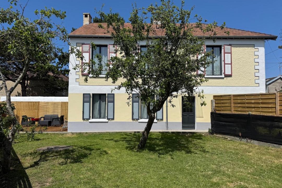 Photo of Others in Luc-sur-Mer