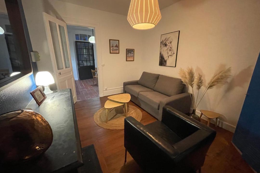 Photo of Others in Anatole France Danton