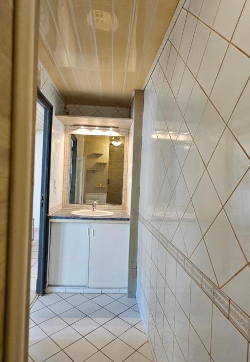 Photo of Bathroom in Laguenne