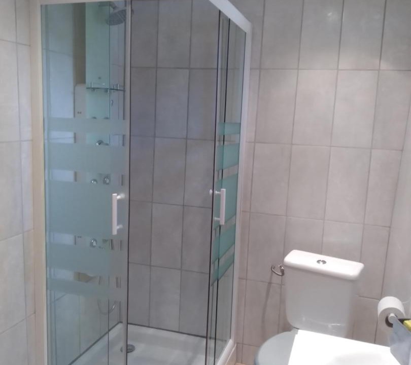 Photo of Bathroom in Condorcet