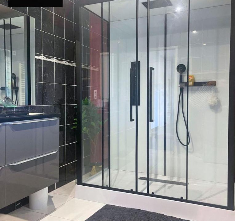 Photo of Bathroom in Sennece-les-Macon