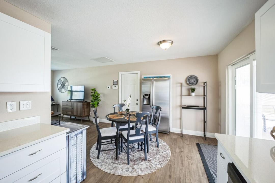 Photo of Others in Apollo Beach