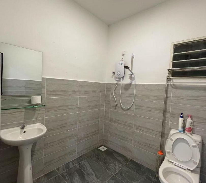Photo of Bathroom in Kampung Koh