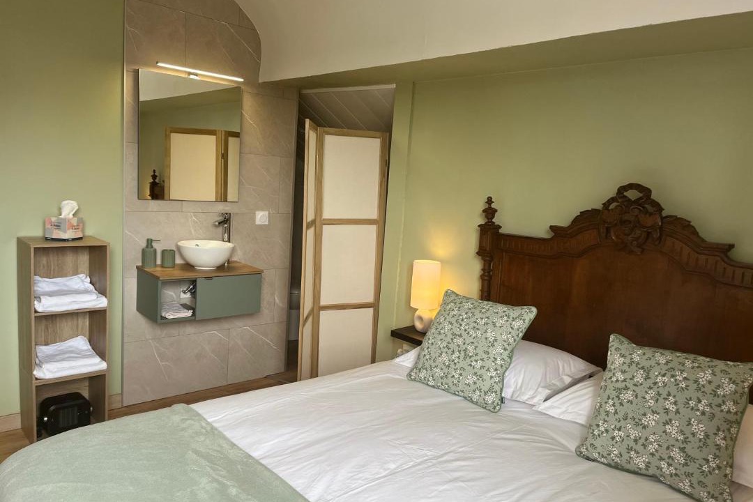 Photo of Bedroom in Erondelle