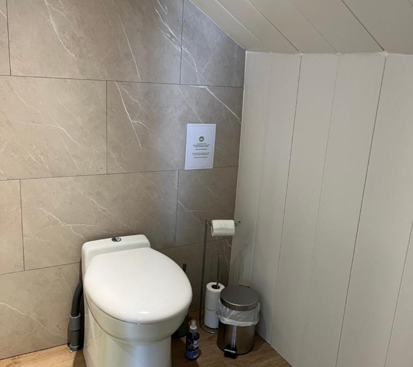 Photo of Bathroom in Erondelle