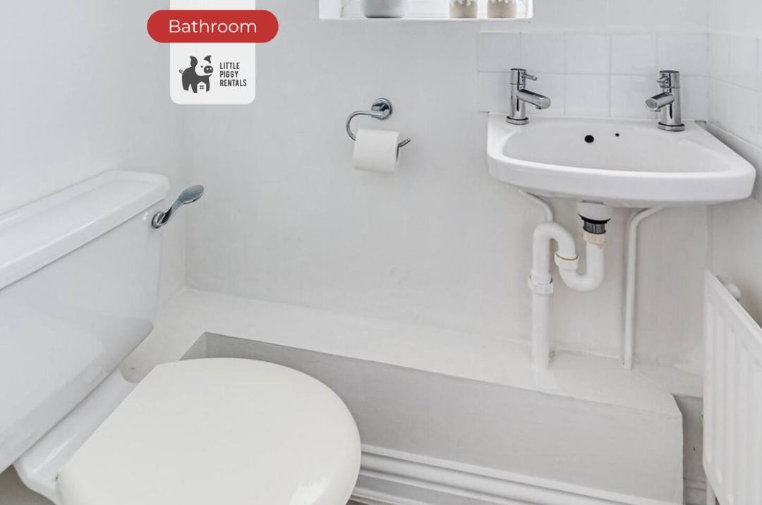 Photo of Bathroom in Marston Moretaine