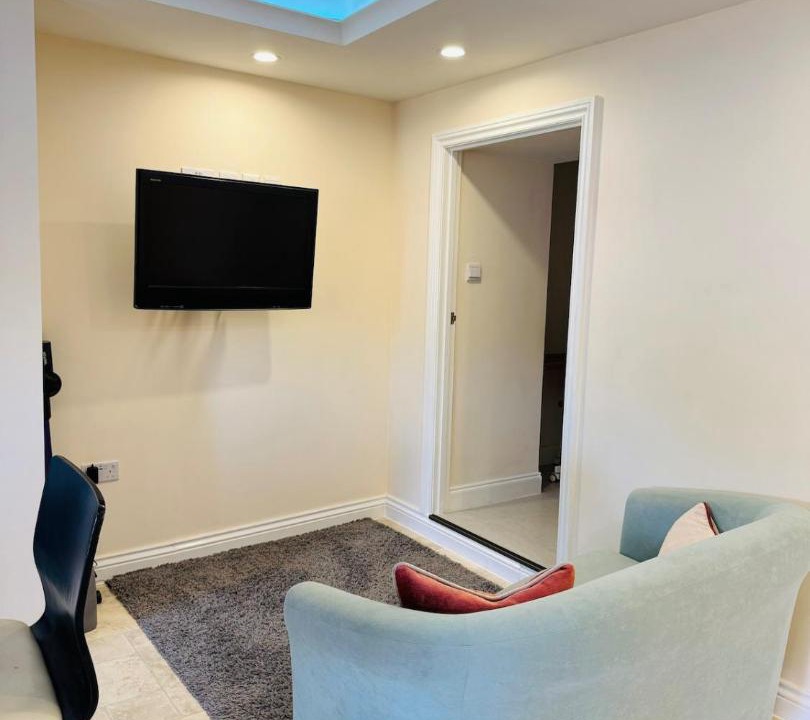 Photo of Others in Honley