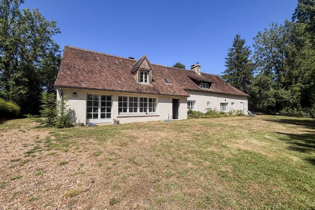 Photo of Others in Roullee