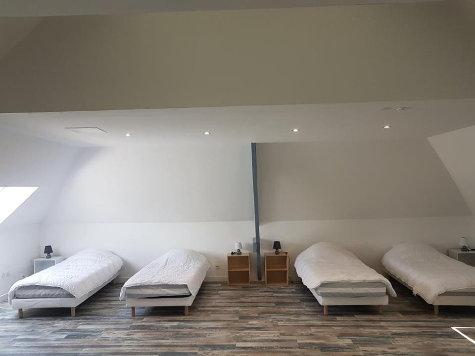 Photo of Others in Dernier Sou