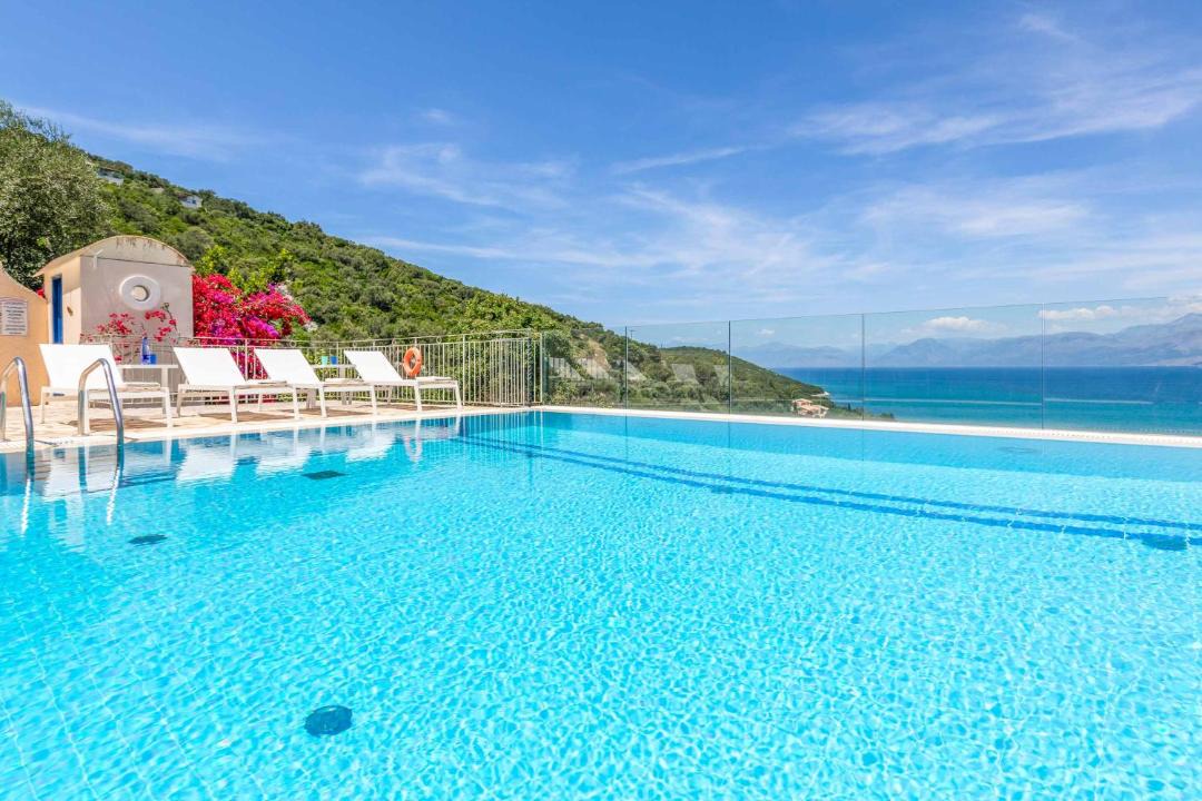 Photo of Others in Apraos