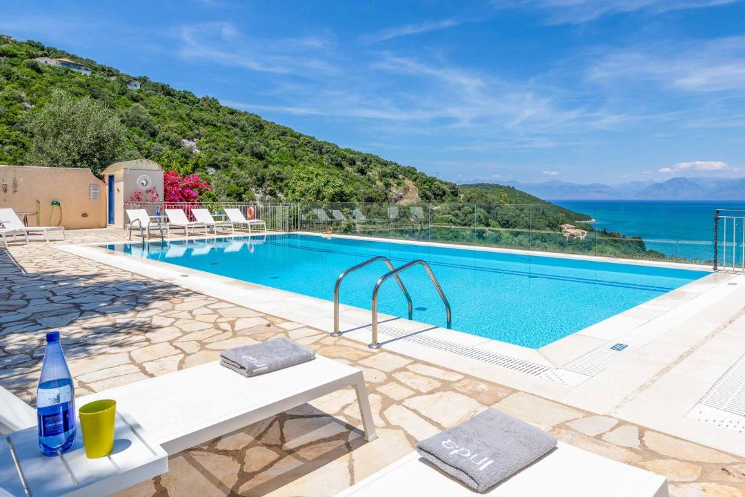 Photo of Others in Apraos