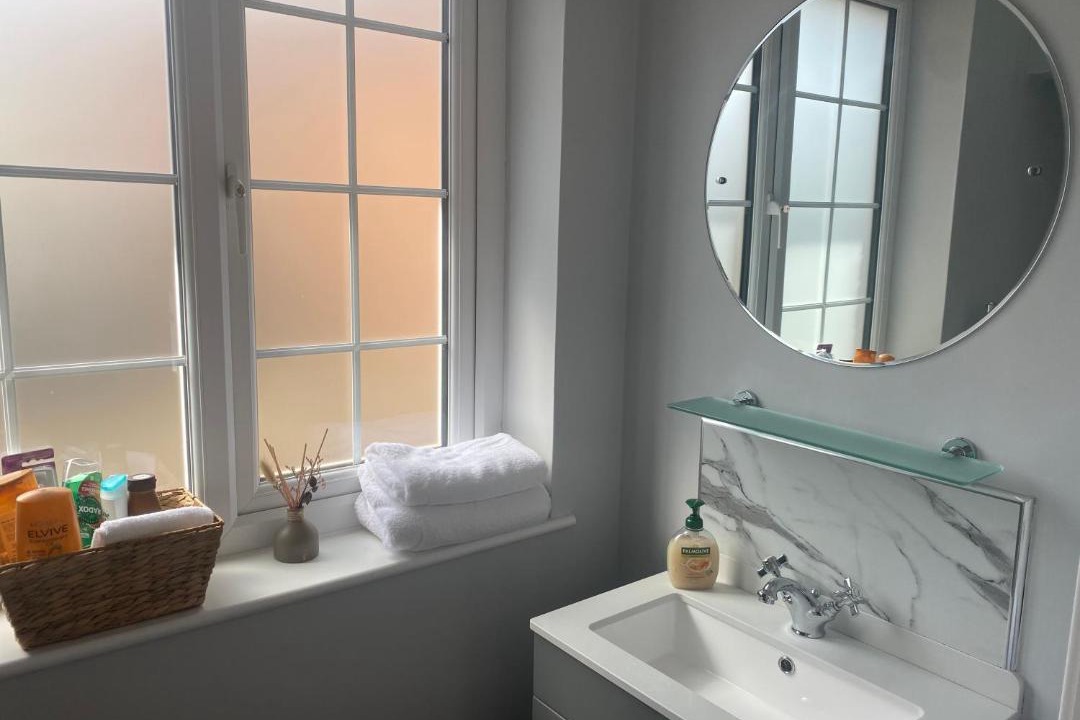 Photo of Bathroom in Reigate