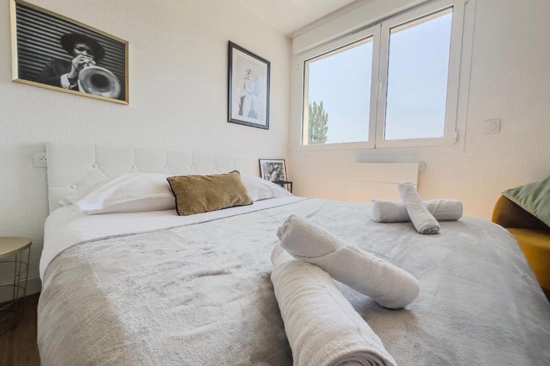 Photo of Bedroom in Secteur 4