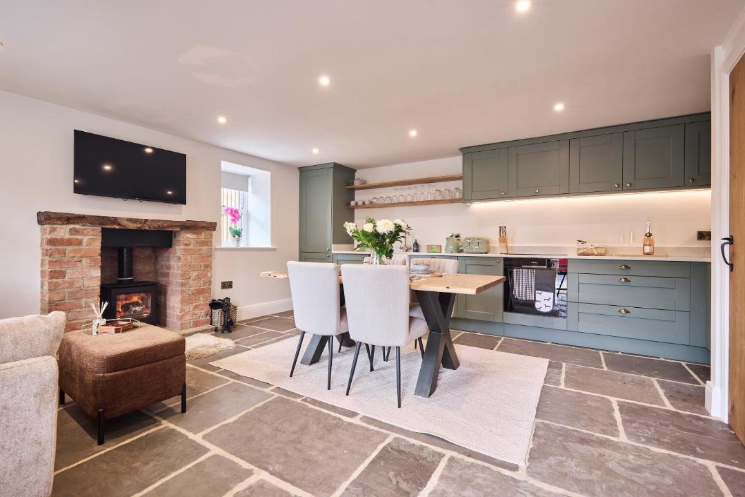 Photo of Others in Summerbridge