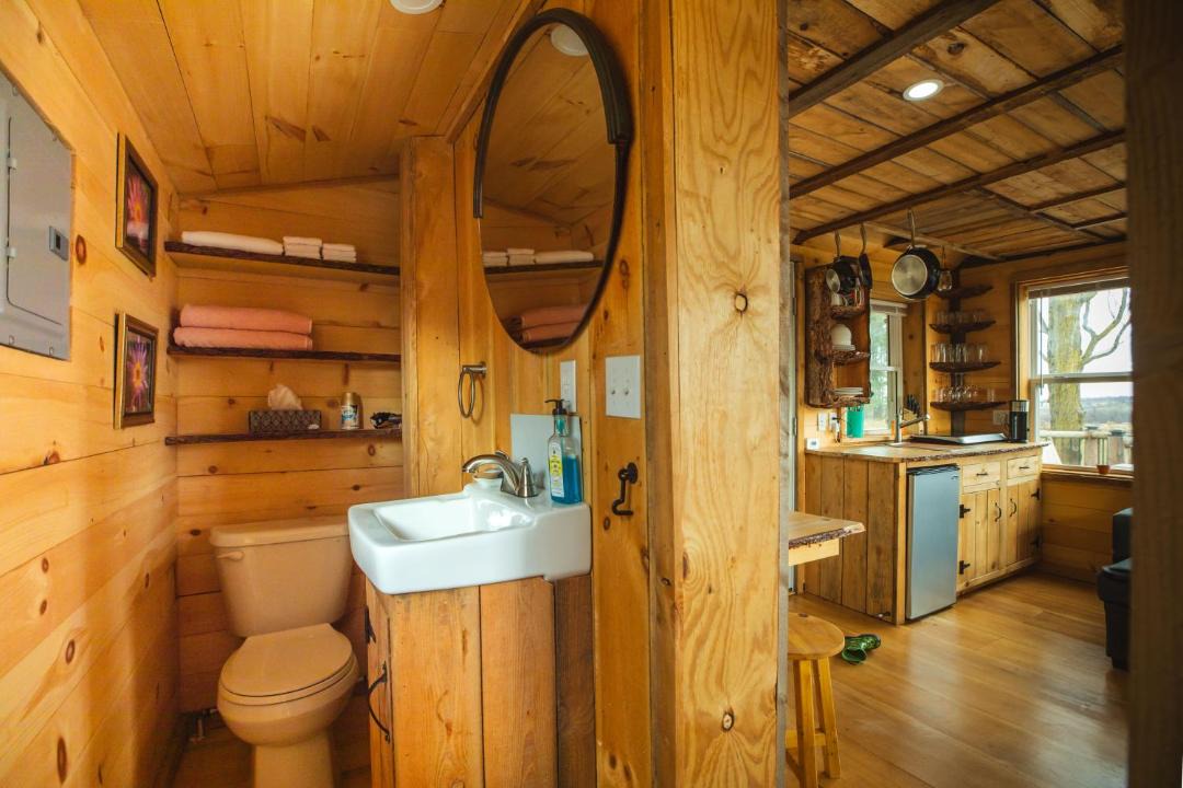 Photo of Bathroom in Franklin Springs