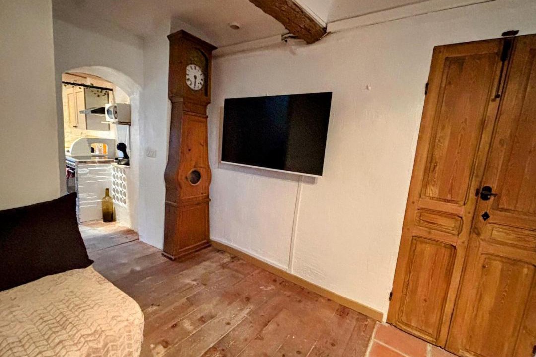 Photo of Others in Bonson