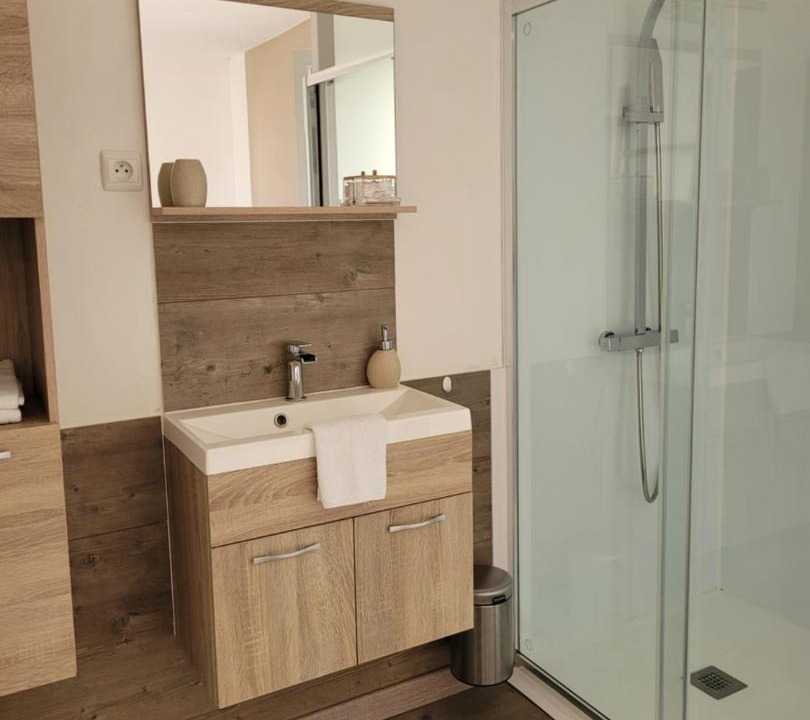 Photo of Bathroom in Malves-en-Minervois