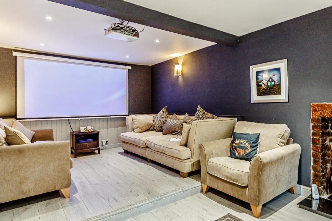 Photo of Others in Mauchline