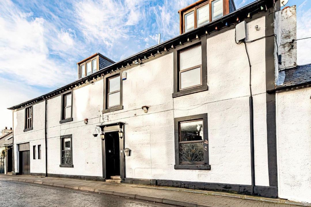 Photo of Others in Mauchline