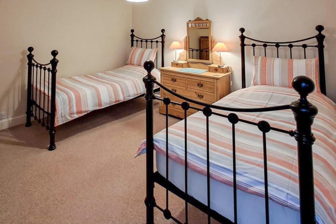 Photo of Others in Low Catton