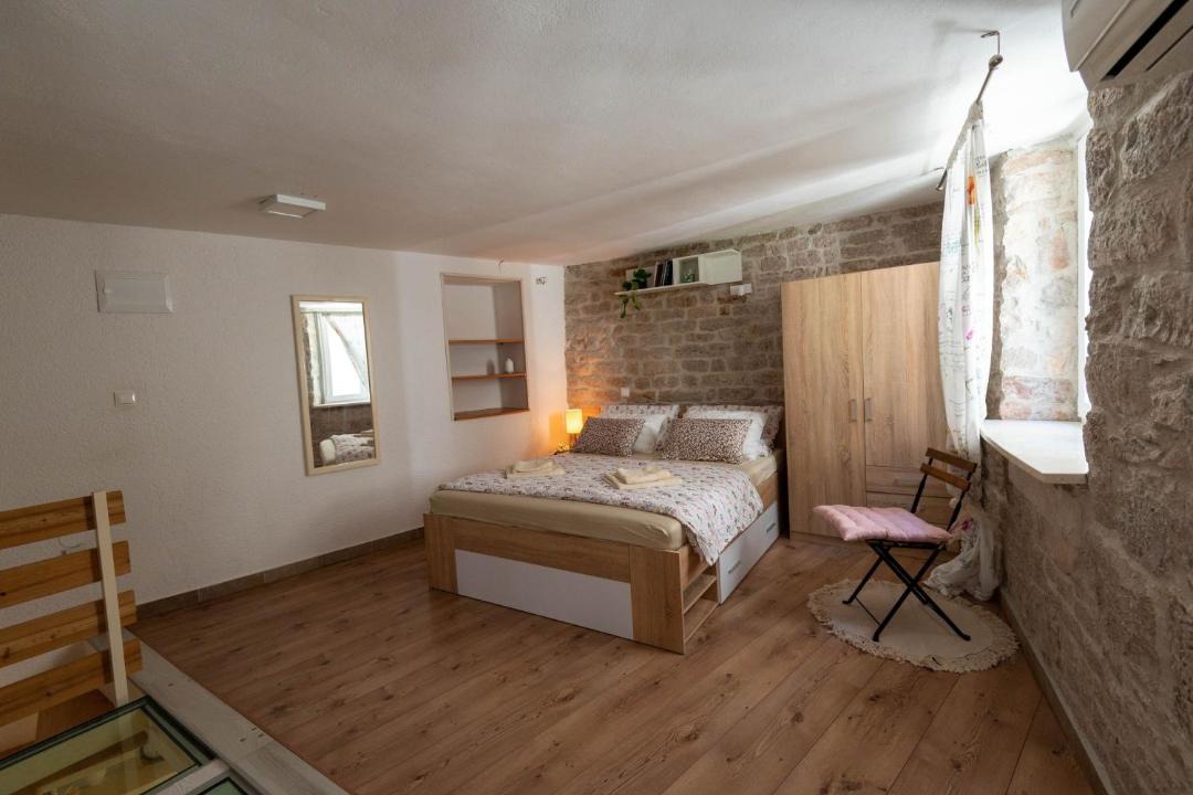 Photo of Bedroom in Grad