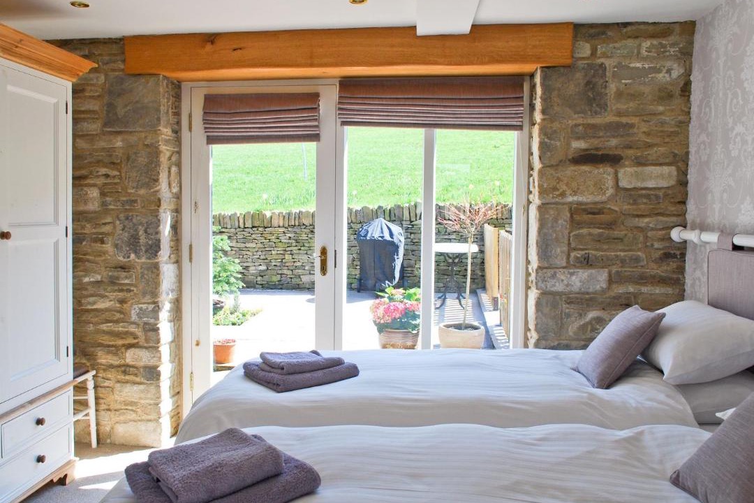 Photo of Others in Honley