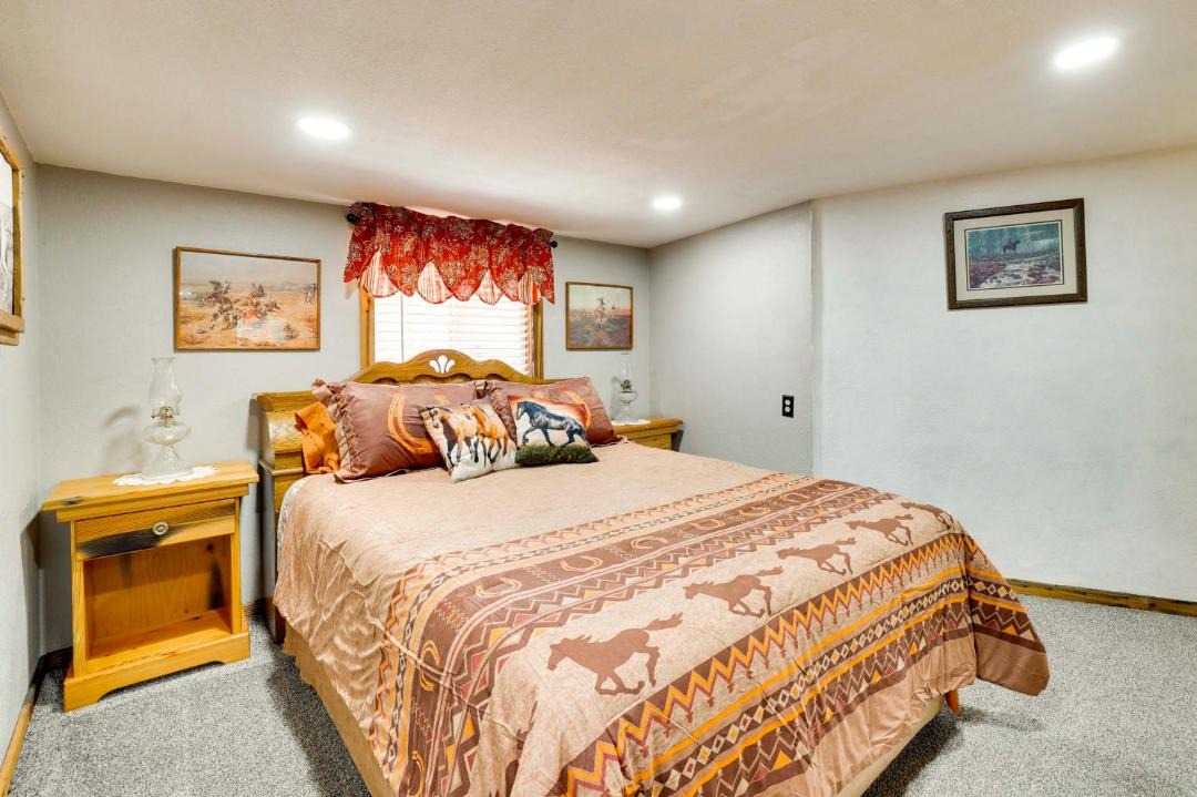 Photo of Bedroom in Springerville