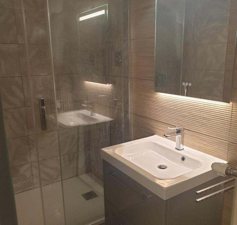 Photo of Bathroom in La Celle-sous-Gouzon