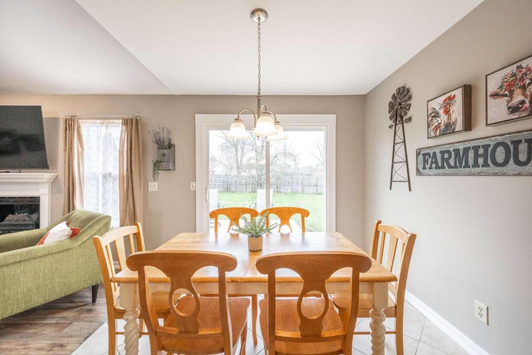 Photo of Others in Monroe