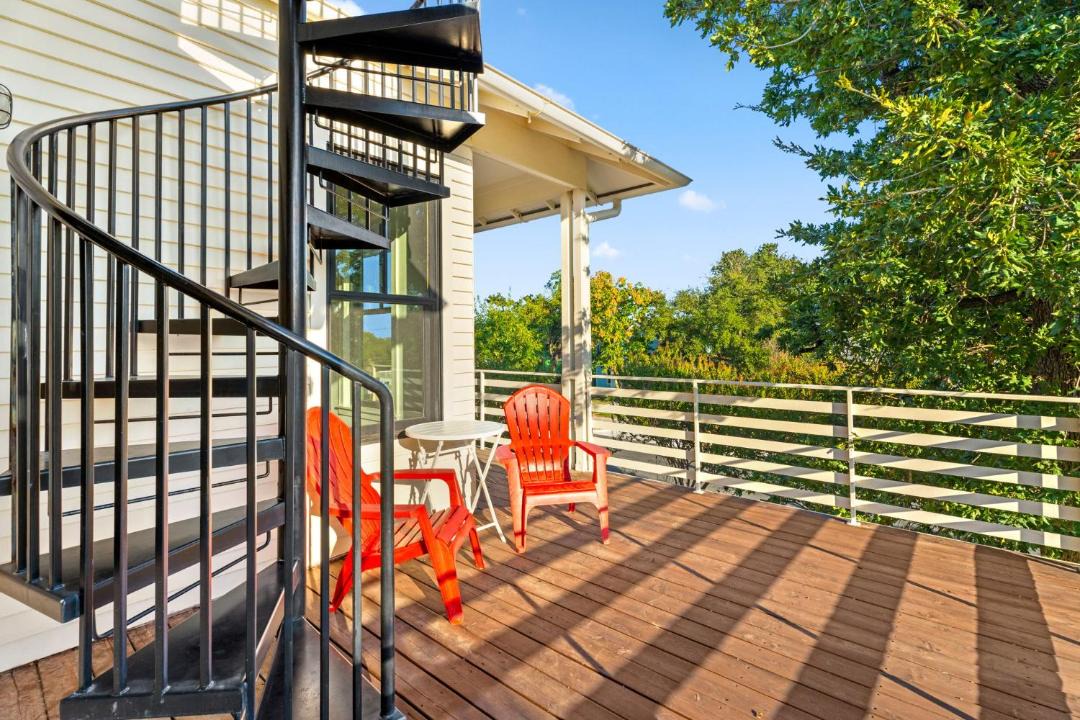 Photo of Patio Balcony in Foster Heights