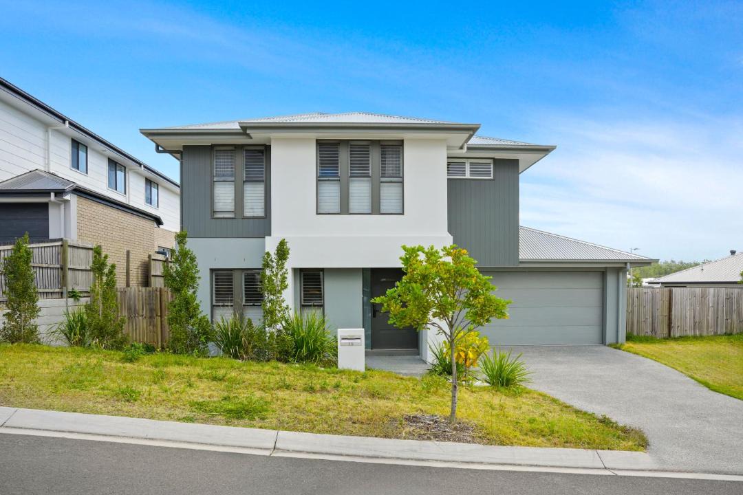 Photo of Others in Spring Mountain