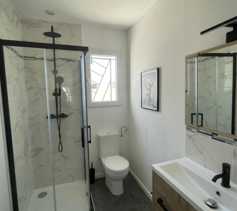 Photo of Bathroom in Olonzac