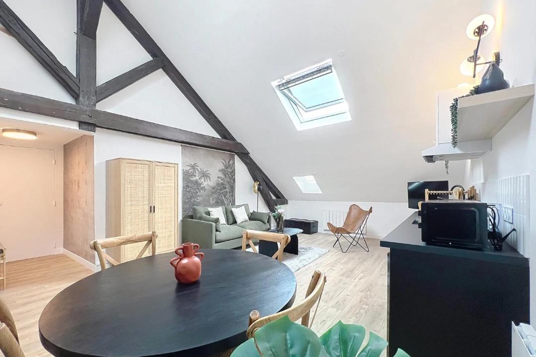 Photo of Others in Hincmar