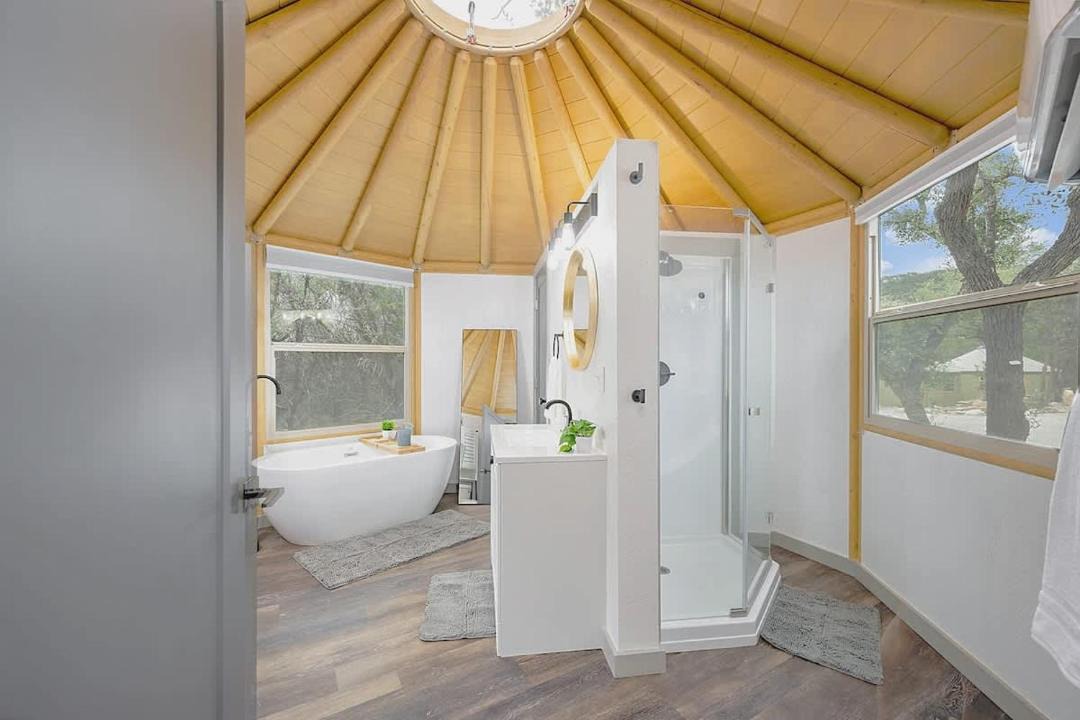 Photo of Bathroom in Canyon Lake