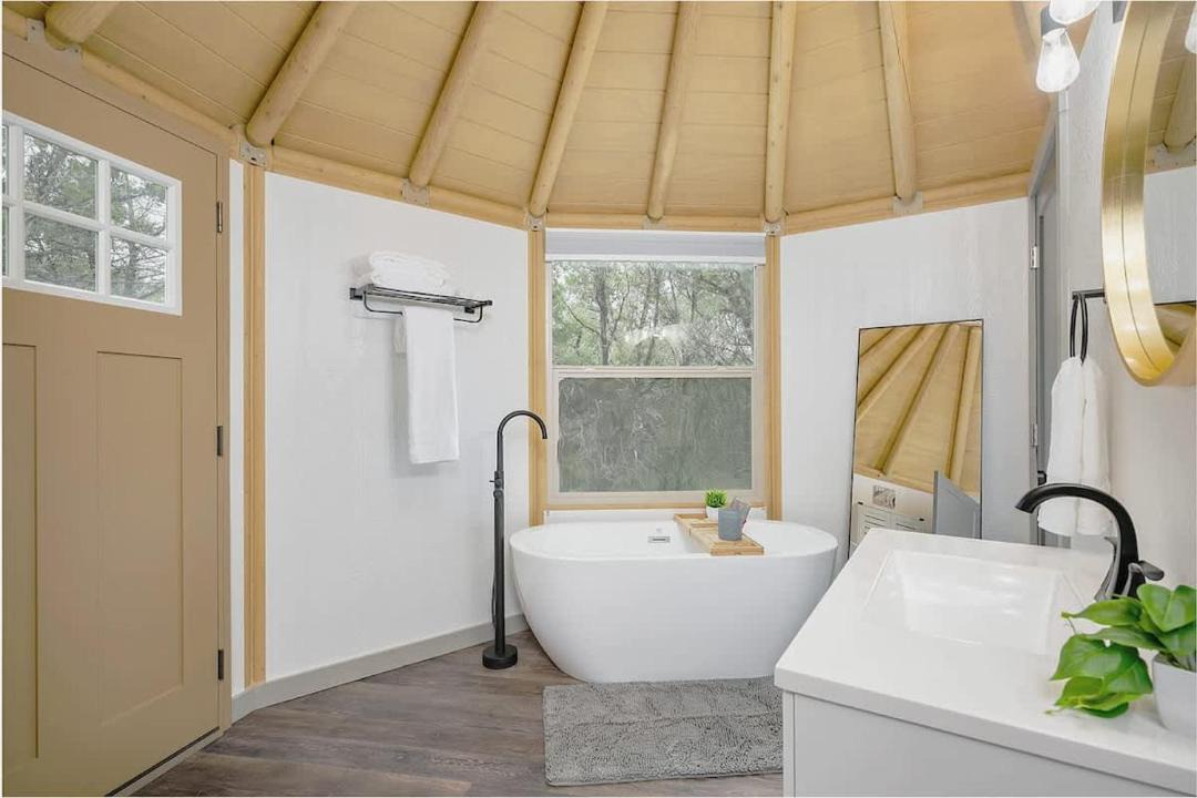 Photo of Bathroom in Canyon Lake