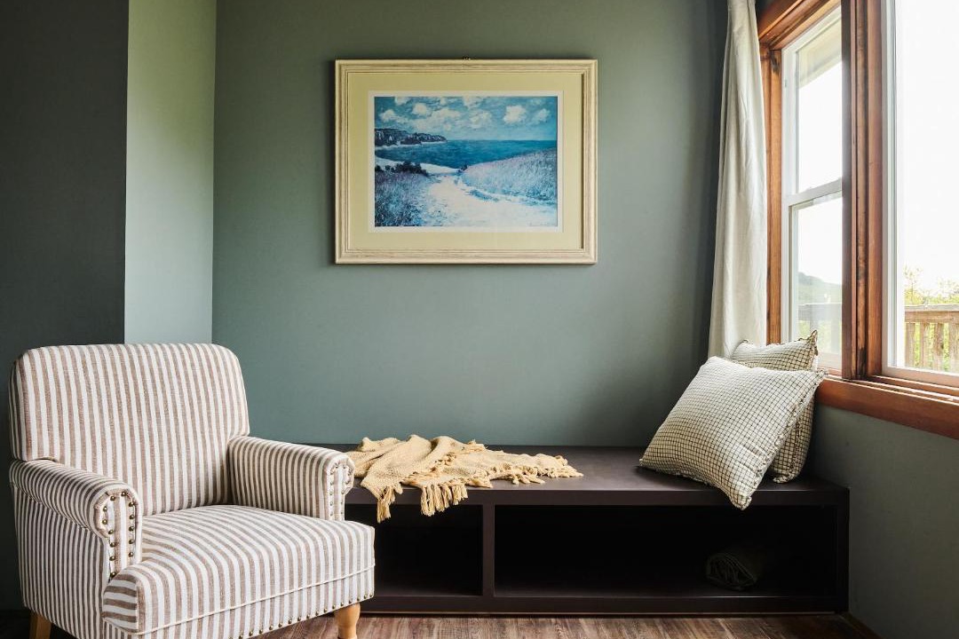 Photo of Others in Jenner